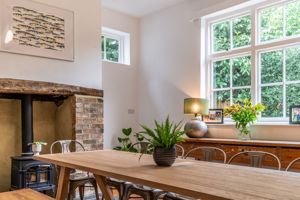 Photo 32- click for photo gallery